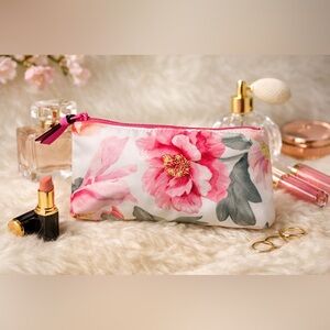 Victoria’s Secret Floral Makeup Bag Cosmetic Pouch Pink Travel Organizer